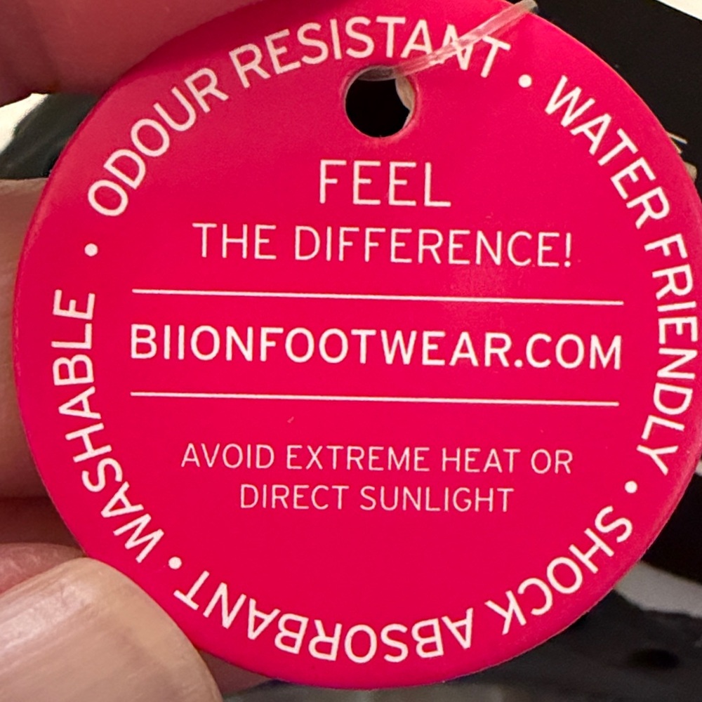 Biion Spikeless Golf Shoes - Picture 5 of 5